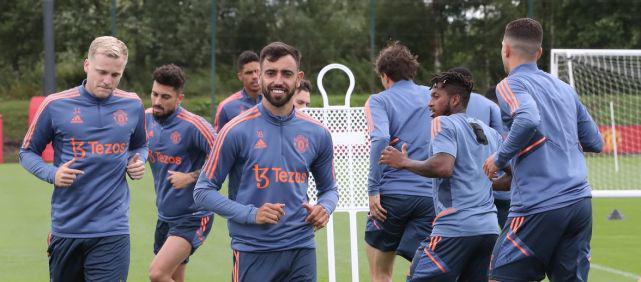 NBA半场：字母哥19分8篮板，雄鹿56-53领先步行者