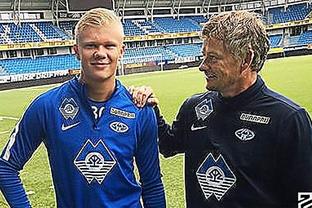 本赛季浓眉打至少30分钟的比赛，独行侠胜率达到5成