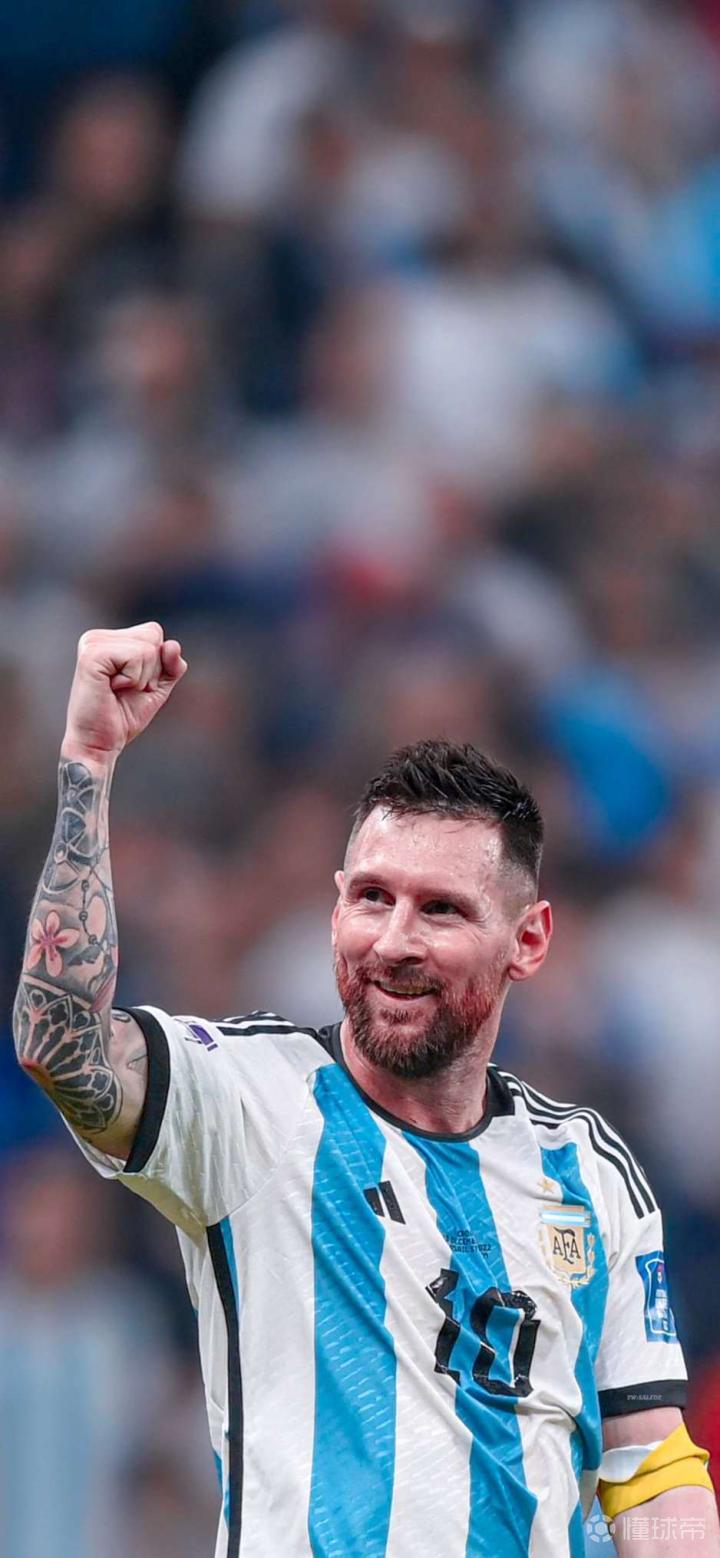 霍伊伦：我想进球，但我是团队型球员，球队获胜最重要