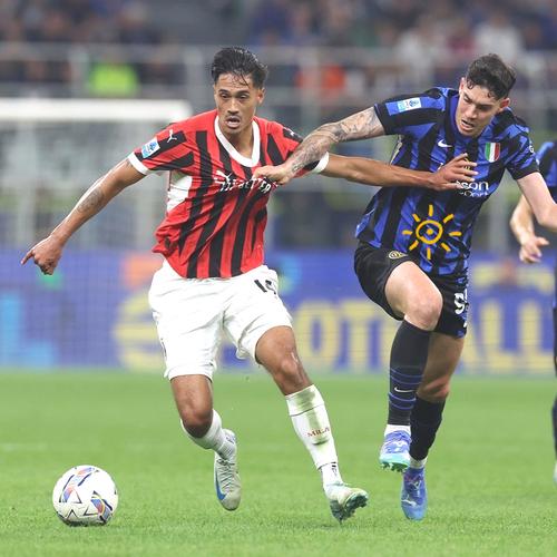 球迷：他今天是无敌状态