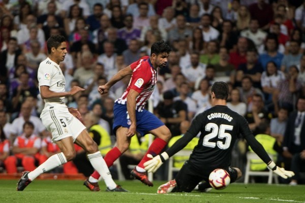 布冯：意大利唯一缺点是偶尔“短路”；无欧战踢是米兰的优势